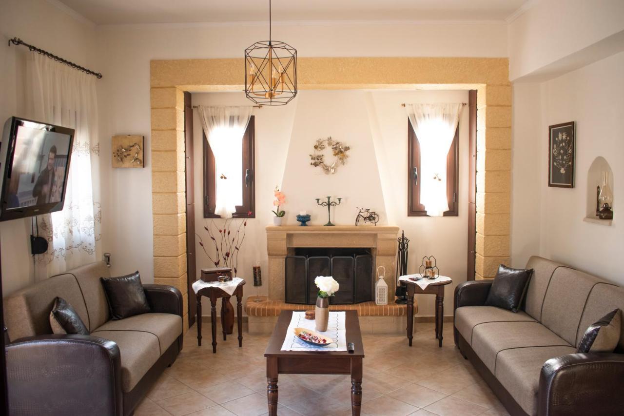 Vila House Of Harmony Kamisianá Exteriér fotografie